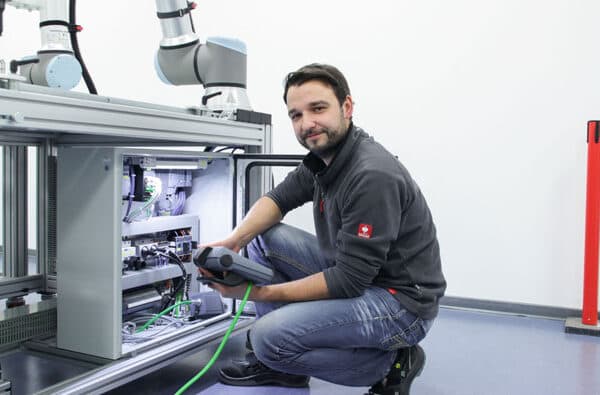 automated processes in control cabinet construction