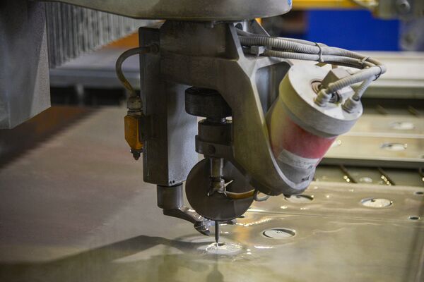 Wasserstrahlschneiden: eine ökologische Lösung