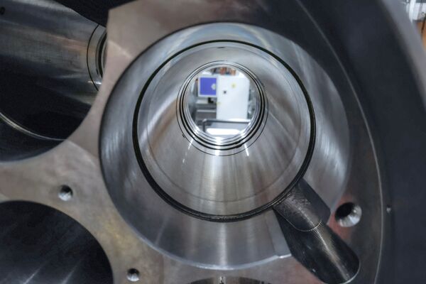 Stufenfeinbohrwerkzeug von Mapal für diese Bohrungen