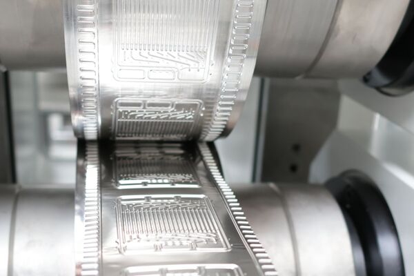 Mikrostrukturierte Halbzeuge, gefertigt auf der BPPflexROLL