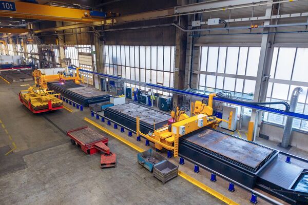 Plasmaschneidanlage Combicut von Microstep im Zuschnitt der Liebherr-Hydraulikbagger GmbH in Kirchdorf