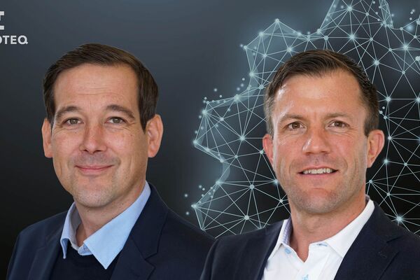David von Büren, Projektleiter Innoteq (links) und Pascal Blanc, Bereichsleiter  Fach- und Gastmessen bei Bernexpo