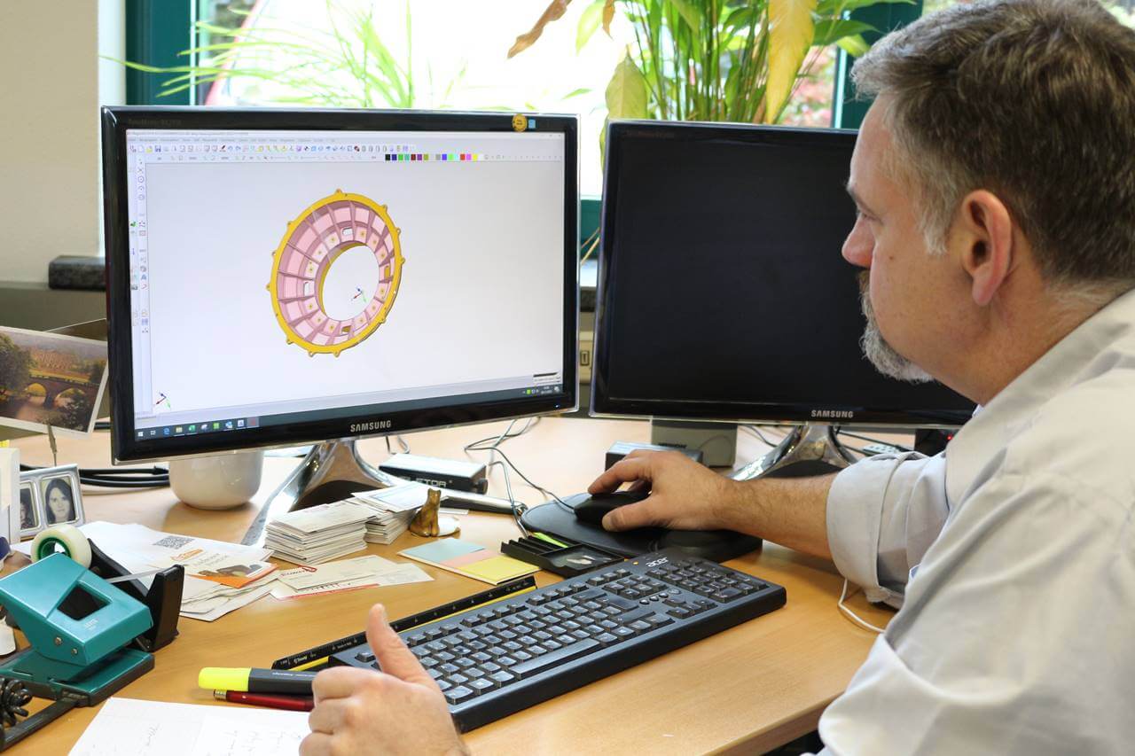 Lagerschild für einen Elektromotor aus soliden Scheiben Titan Ti6AL4V