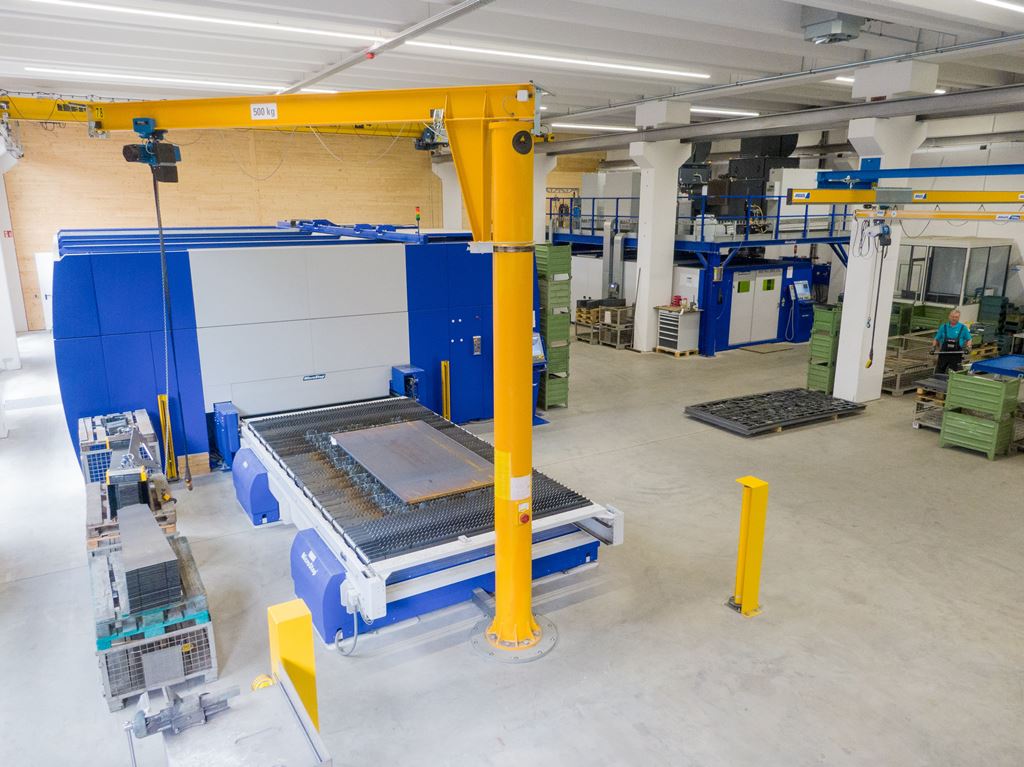 Neue Fertigungshalle