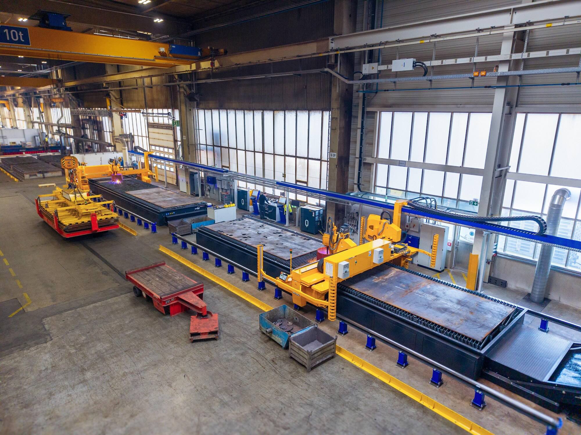 Plasmaschneidanlage Combicut von Microstep im Zuschnitt der Liebherr-Hydraulikbagger GmbH in Kirchdorf