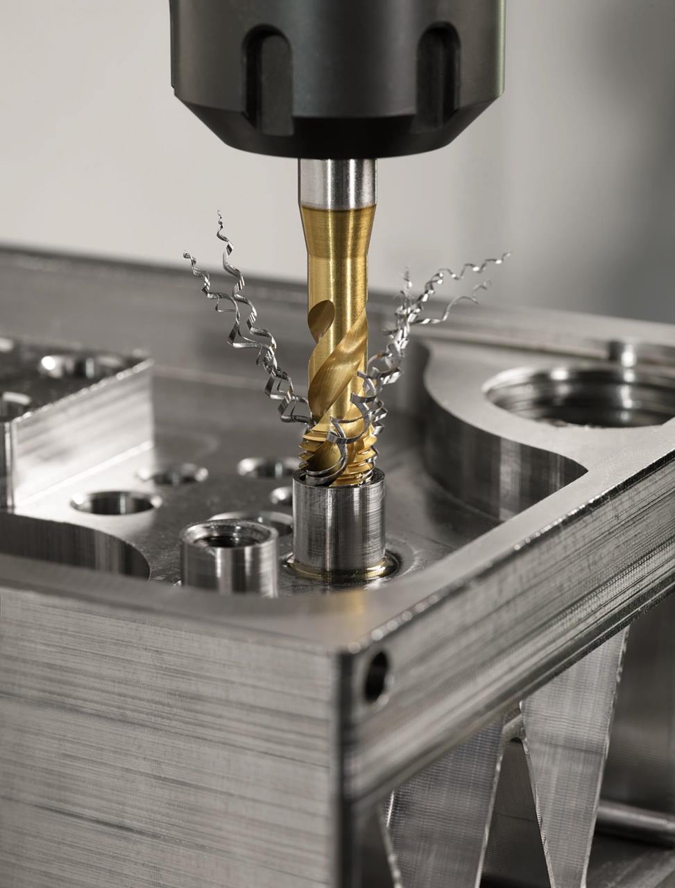 Der Spantransport ist beim Gewindebohren das klassische und oft nicht einfach zu lösende Problem. Bildquelle: Walter AG